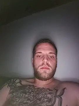 Snapshot of Davidoffcoolbigdick chatting on July 12, 8:55 pm Davidoffcoolbigdick online show from July 12, 8:55 pm