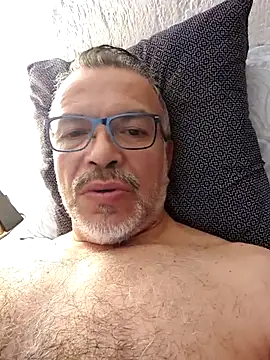 Snapshot of cared72 chatting on July 18, 12:59 am cared72 online show from July 18, 12:59 am