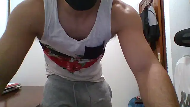 Snapshot of AlexTheFox chatting on July 16, 10:32 am AlexTheFox online show from July 16, 10:32 am