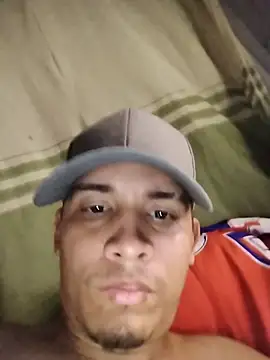 Snapshot of Calentico chatting on August 1, 3:28 am Calentico online show from August 1, 3:28 am