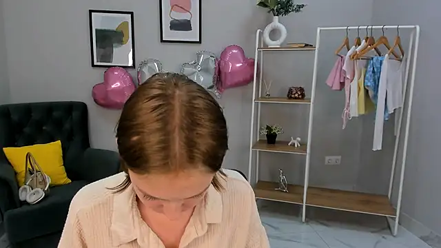 Jill Moss online show from July 17, 1:40 pm