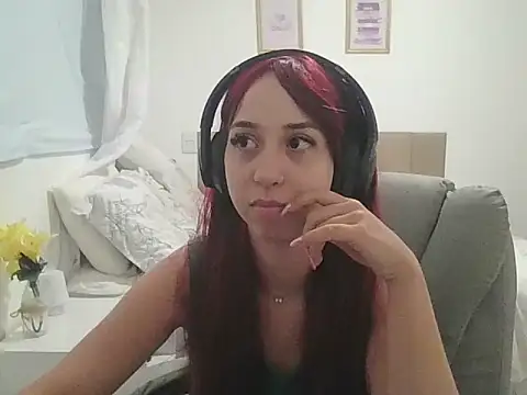 Snapshot of kattyycat chatting on August 6, 11:50 pm kattyycat online show from August 6, 11:50 pm