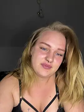Laylaa Rose online show from July 22, 10:45 pm