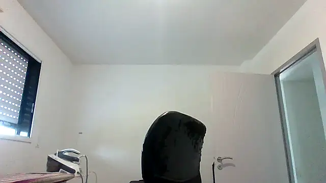 Snapshot of TONY161171 chatting on July 16, 3:18 pm TONY161171 online show from July 16, 3:18 pm