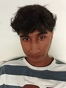 Snapshot of Innocent_abhi chatting on July 16, 1:28 pm Innocent abhi online show from July 16, 1:28 pm