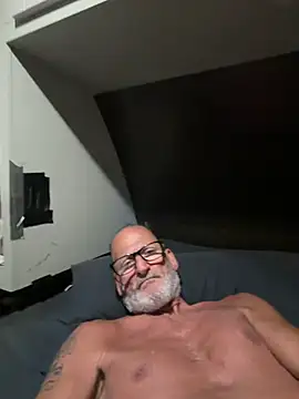 Snapshot of HARD9HORNY chatting on July 16, 7:03 am HARD9HORNY online show from July 16, 7:03 am