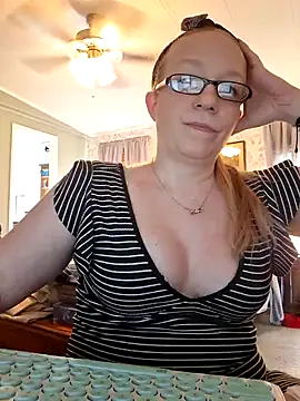 Snapshot of XxMs_StarzxX chatting on January 31, 4:48 pm XxMs StarzxX online show from January 31, 4:48 pm