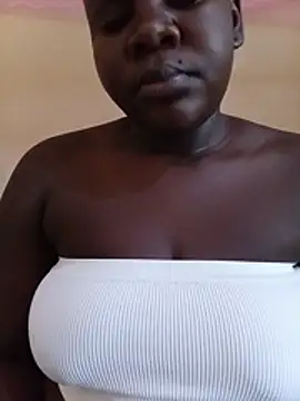 Snapshot of Claracee chatting on July 24, 1:09 pm Claracee online show from July 24, 1:09 pm