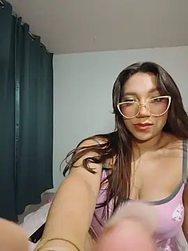 Snapshot of Alexia_Curvy_pm chatting on July 19, 5:55 am Alexia Curvy pm online show from July 19, 5:55 am