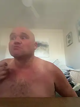 Snapshot of Curiousguy4444 chatting on July 24, 6:50 pm Curiousguy4444 online show from July 24, 6:50 pm