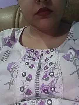 Snapshot of your_asma_babby chatting on July 18, 1:04 pm your asma babby online show from July 18, 1:04 pm