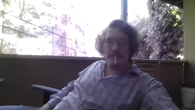 Snapshot of riffraff69 chatting on August 6, 8:44 pm riffraff69 online show from August 6, 8:44 pm
