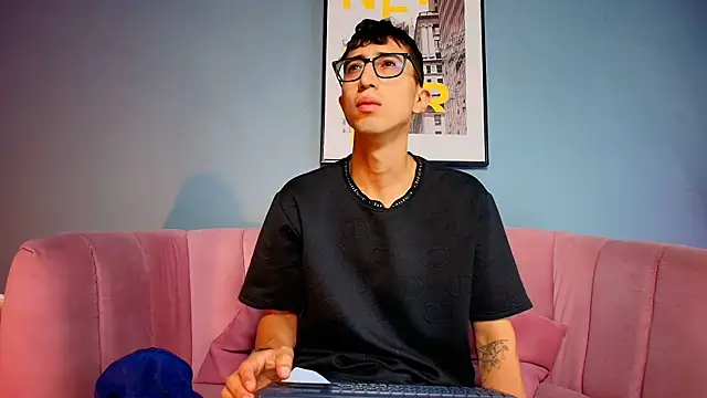 Keny Romero online show from July 23, 2:04 pm