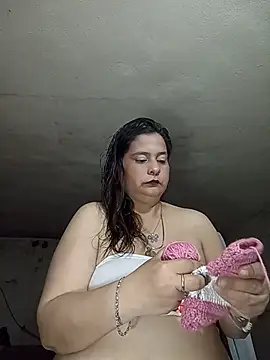 Snapshot of Cynthia186 chatting on July 28, 10:20 pm Cynthia186 online show from July 28, 10:20 pm