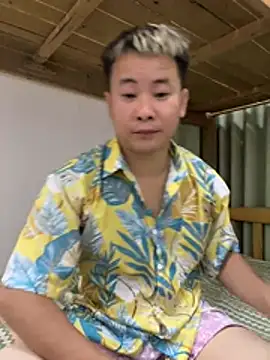 Snapshot of Mackie-1 chatting on July 20, 5:26 pm Mackie-1 online show from July 20, 5:26 pm