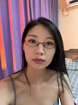 Snapshot of 77qiqi-7777 chatting on July 21, 8:49 am 77qiqi-7777 online show from July 21, 8:49 am