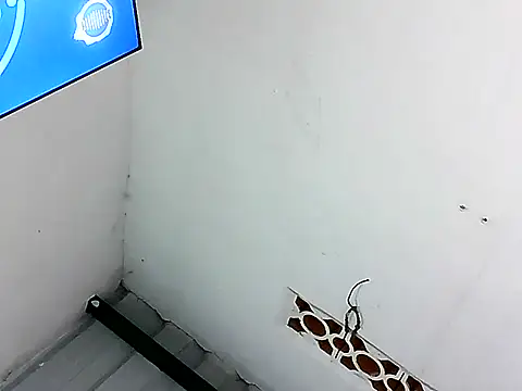 Snapshot of alice_morr chatting on July 21, 4:48 am alice morr online show from July 21, 4:48 am