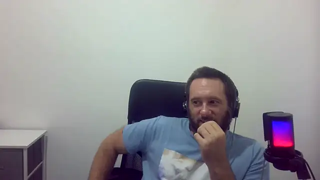 Snapshot of dadted chatting on July 21, 5:21 am dadted online show from July 21, 5:21 am