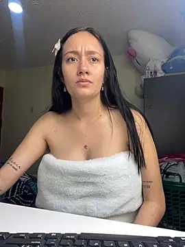 Snapshot of ana_isabella chatting on July 21, 7:27 pm ana isabella online show from July 21, 7:27 pm