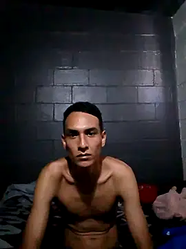 Snapshot of Jesusstrip25 chatting on July 21, 10:01 pm Jesusstrip25 online show from July 21, 10:01 pm