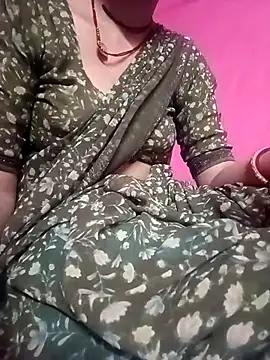 Snapshot of chandinisharma chatting on July 27, 12:56 pm chandinisharma online show from July 27, 12:56 pm