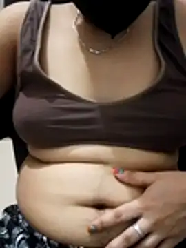 Snapshot of miss_kanika7 chatting on August 4, 2:52 pm miss kanika7 online show from August 4, 2:52 pm