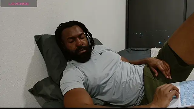 Snapshot of blackmuscless chatting on July 25, 3:15 am blackmuscless online show from July 25, 3:15 am
