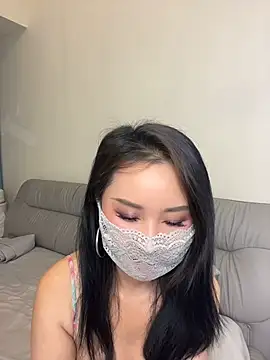 Snapshot of zhien_123 chatting on July 24, 10:52 pm zhien 123 online show from July 24, 10:52 pm