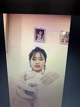 Snapshot of huyhusex chatting on July 24, 3:21 pm huyhusex online show from July 24, 3:21 pm