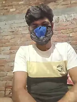 Snapshot of DesiBoy_Live chatting on August 5, 11:24 am DesiBoy Live online show from August 5, 11:24 am