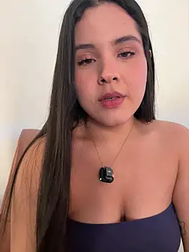 Snapshot of IvyValentine chatting on July 1, 7:02 pm IvyValentine online show from July 1, 7:02 pm