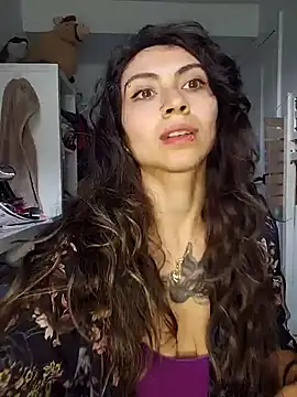 Snapshot of RebelRileyX chatting on August 1, 9:14 pm RebelRileyX online show from August 1, 9:14 pm
