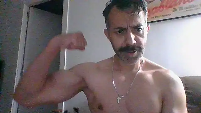 Snapshot of Lucasferx chatting on July 25, 10:40 pm Lucasferx online show from July 25, 10:40 pm