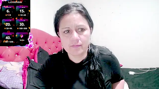 Snapshot of sexy_jhoan88 chatting on July 17, 12:01 pm sexy jhoan88 online show from July 17, 12:01 pm