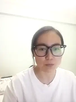 Snapshot of chenmu00 chatting on August 1, 1:32 pm chenmu00 online show from August 1, 1:32 pm