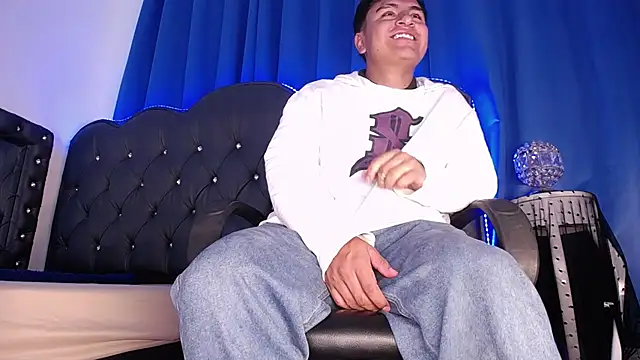 Snapshot of NoahBrowns_ chatting on July 27, 1:07 pm NoahBrowns online show from July 27, 1:07 pm