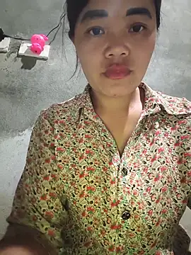Thuy-top online show from July 27, 1:40 pm