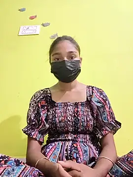 Snapshot of Aliyaa_xx chatting on July 29, 5:55 pm Aliyaa xx online show from July 29, 5:55 pm