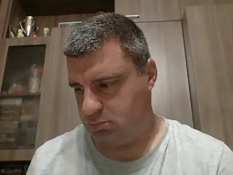 Snapshot of sexual_male2244 chatting on August 4, 7:00 am sexual male2244 online show from August 4, 7:00 am