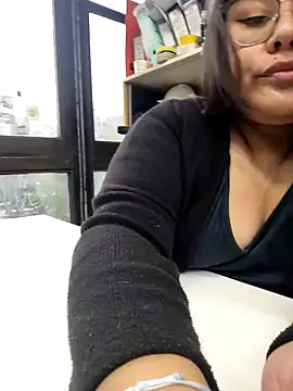 Snapshot of Namiibel chatting on August 4, 12:19 pm Namiibel online show from August 4, 12:19 pm