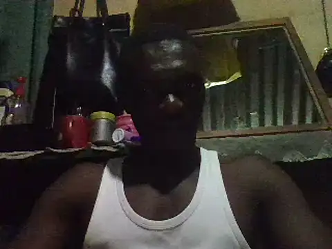 Snapshot of blakkvirus chatting on December 30, 7:59 am blakkvirus online show from December 30, 7:59 am