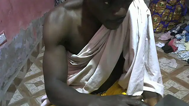 Snapshot of blakkvirus chatting on October 24, 1:46 am blakkvirus online show from October 24, 1:46 am