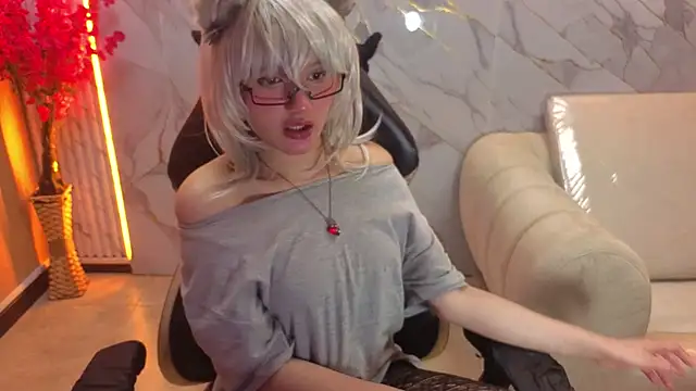 Snapshot of minji_tf chatting on August 7, 3:52 am minji tf online show from August 7, 3:52 am