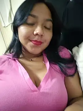 Snapshot of Isabell_rosety chatting on July 29, 3:26 am Isabell rosety online show from July 29, 3:26 am