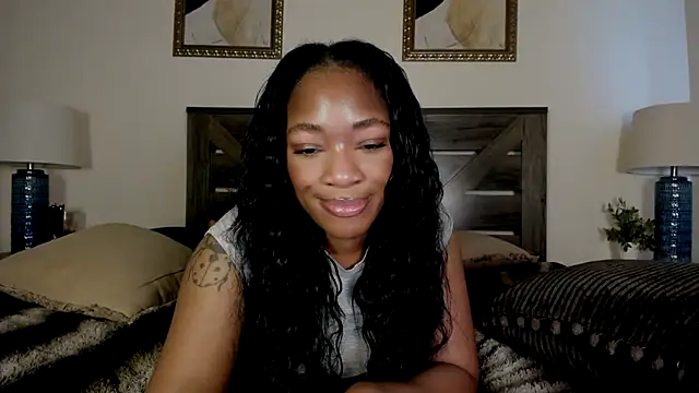 Snapshot of nicolesolace chatting on May 16, 9:24 pm nicolesolace online show from May 16, 9:24 pm