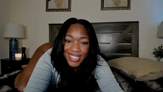 Snapshot of nicolesolace chatting on June 5, 9:31 pm nicolesolace online show from June 5, 9:31 pm