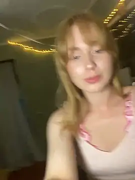 Snapshot of MimiLu chatting on August 7, 6:21 pm MimiLu online show from August 7, 6:21 pm