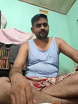 Snapshot of rahul8824 chatting on August 4, 9:01 am rahul8824 online show from August 4, 9:01 am