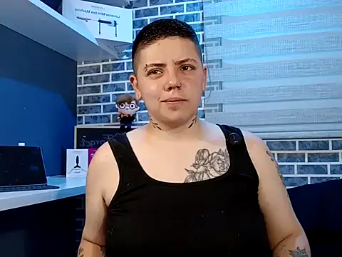 Snapshot of sol_sky chatting on August 4, 4:48 am sol sky online show from August 4, 4:48 am