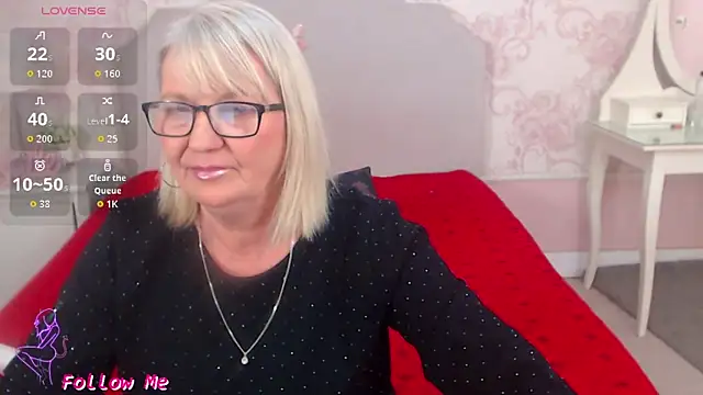 LadyAlana online show from April 12, 12:37 am